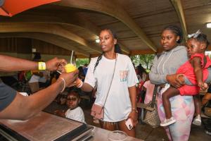 Post-Office-Picnic-2k22-112 med