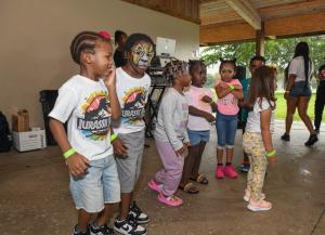 Post-Office-Picnic-2k22-151 med