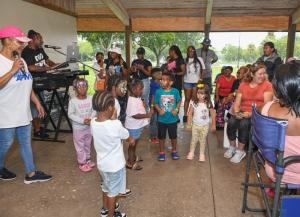 Post-Office-Picnic-2k22-152 med