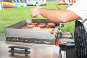 Post-Office-Picnic-2k22-54 med