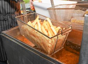 Post-Office-Picnic-2k22-55 med